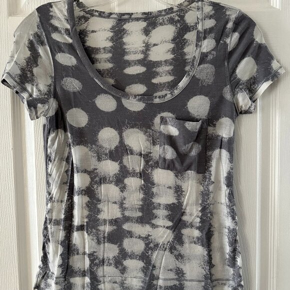 Lululemon Polka Dot Top - Picture 1 of 3